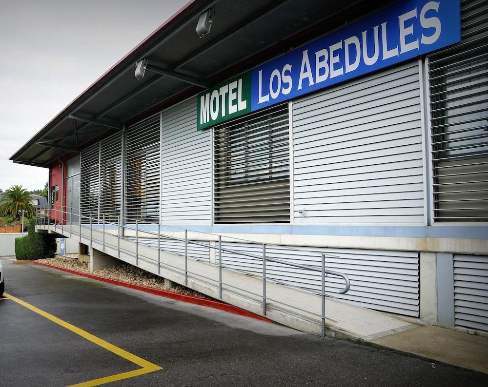 Motel Los Abedules Oviedo Esterno foto